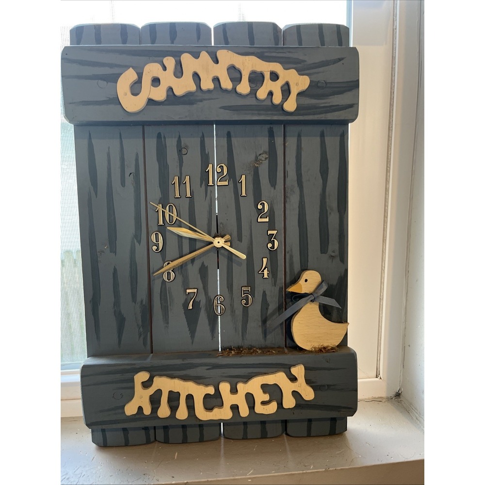 Vintage Wood Wall‎ Clock Duck Design Quartz Analog Battery Works